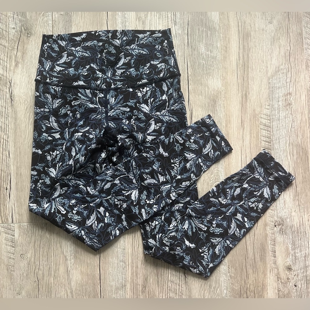 Lululemon Wunder Under Hi-Rise Tight 28" Embellished Multi Blue Women's Size 6